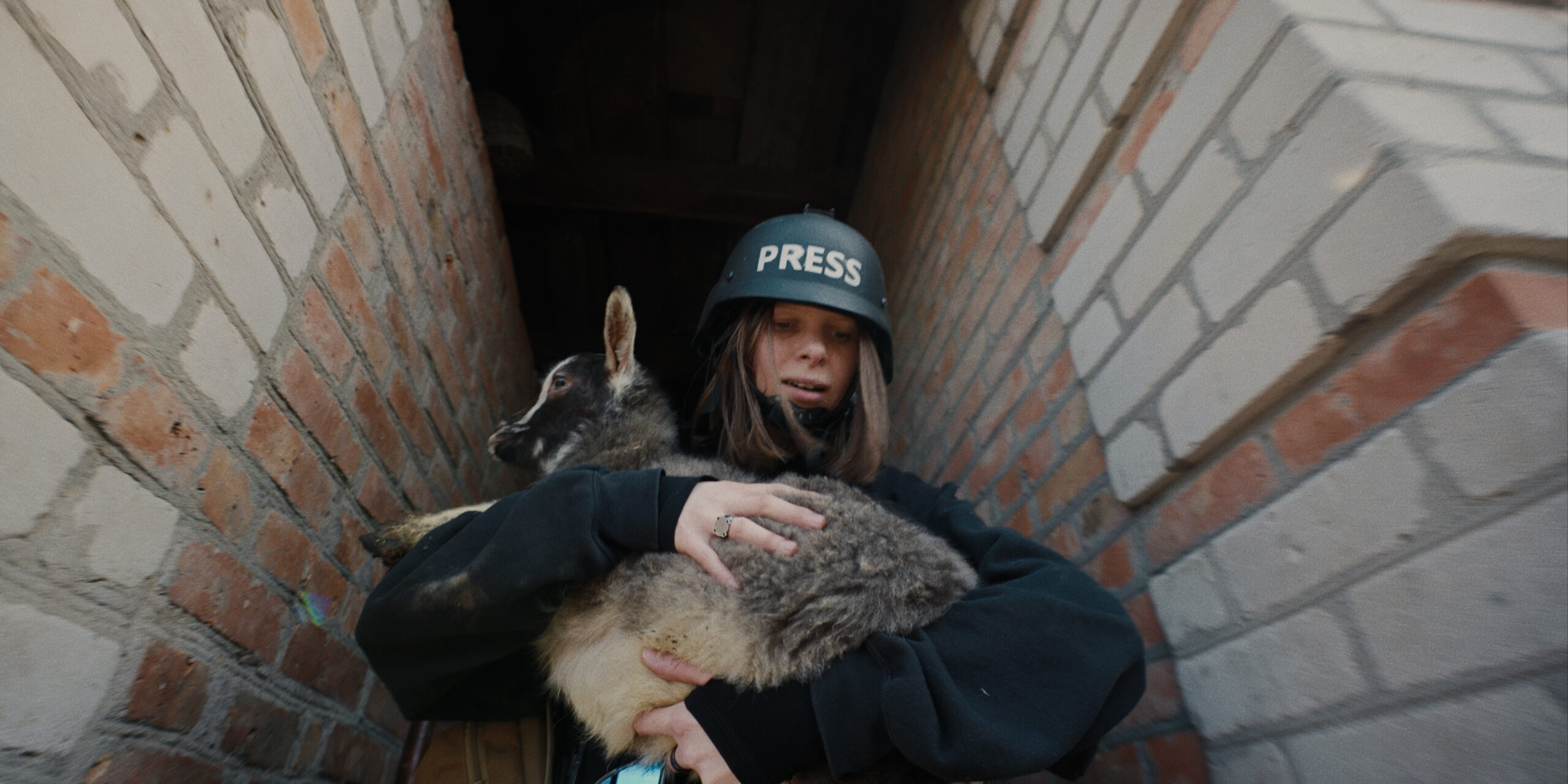 “Цінне кожне життя!” — про що фільм “Рятуй” італійсько-американського режисера Алессіо Ск’яцца_44875